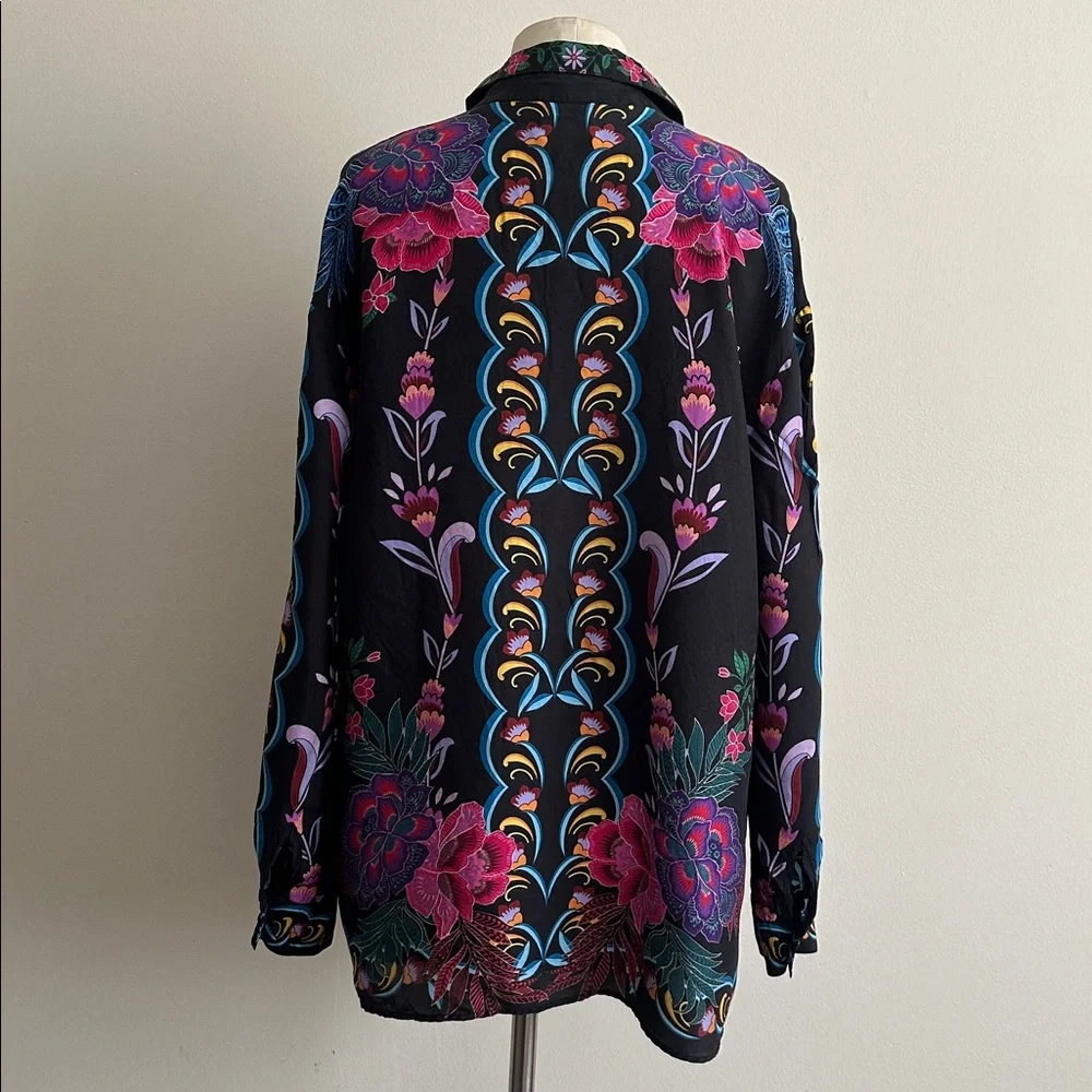Johnny Was Rosalynda Printed Button Down Silk Blend Floral Black Blouse sz Med - Picture 5 of 6